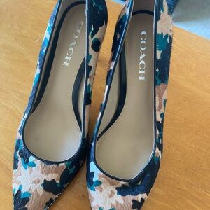 Coach Women's Black and Tan Patterned Heels